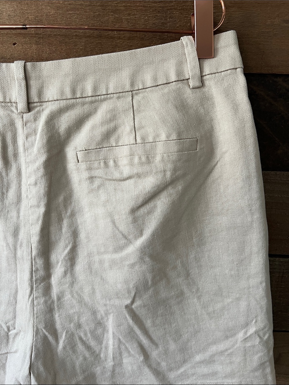 J. Crew Women's Refined Linen-Blend Structured Short in Vintage Sandstone Sz. 12 - Picture 5 of 7